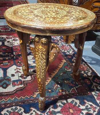 SIDE TABLE