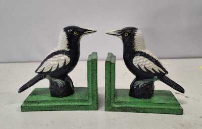 BOOKENDS