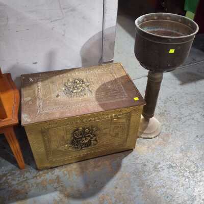 WOOD BOX AND JARDINIERE