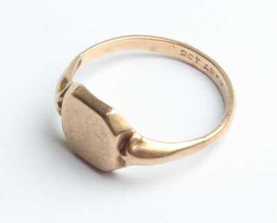 GOLD RING