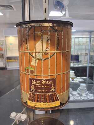 BETTY BROWN CHOCOLATE TIN