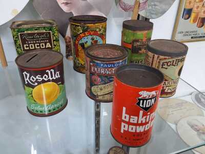 VINTAGE TINS