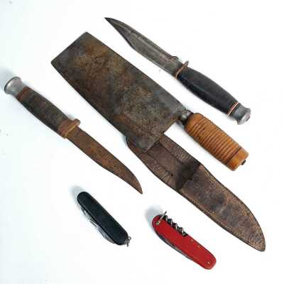 KNIVES