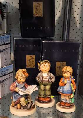 HŬMMEL FIGURES