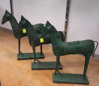 HORSE FIGURES