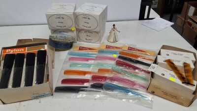 COMBS & TINS