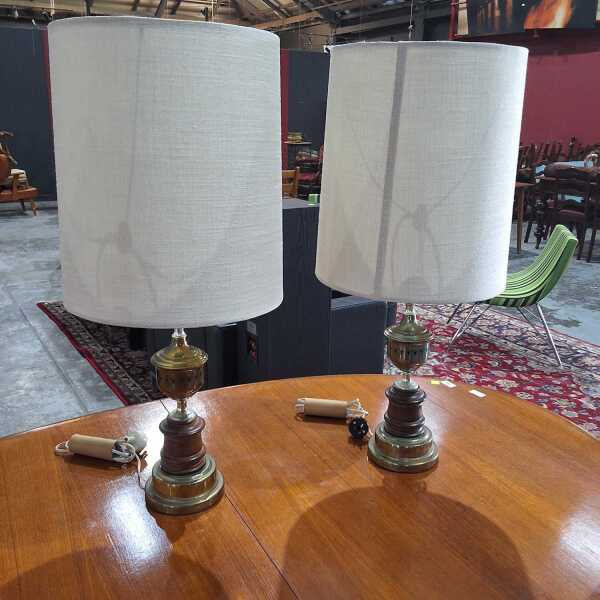 TABLE LAMPS