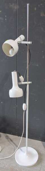 STANDARD LAMP