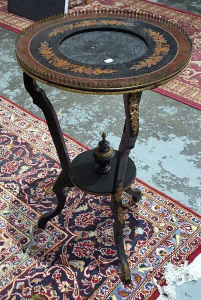 OCCASIONAL TABLE