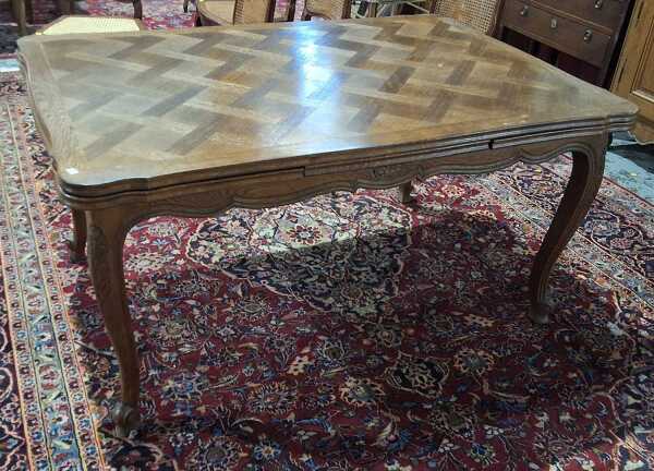 REGENCY STYLE DINING TABLE