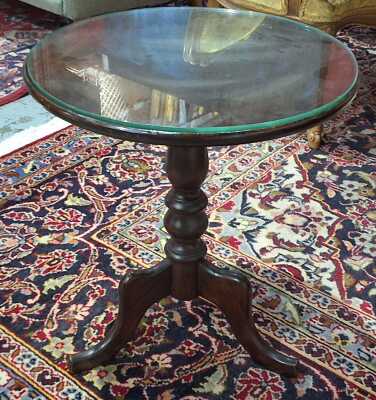WINE TABLE