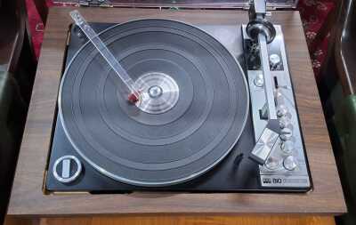TURNTABLE
