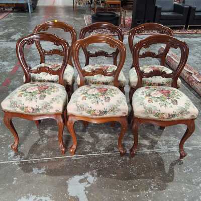 DINING CHAIRS