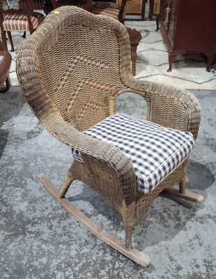 ROCKING CHAIR