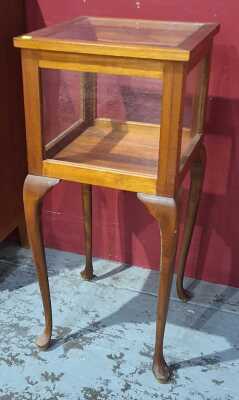 DISPLAY CABINET