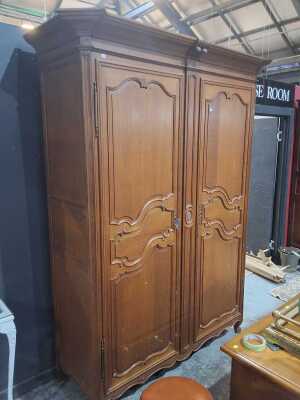 LOUIS XV WARDROBE