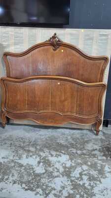 QUEEN BED
