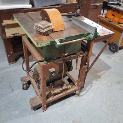 TABLE SAW