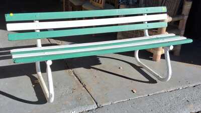 PARK BENCH