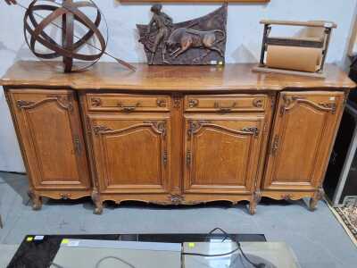 OAK SIDEBOARD