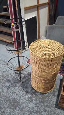 BASKET AND STAND