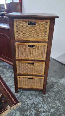 CHEST OF DRAWERS