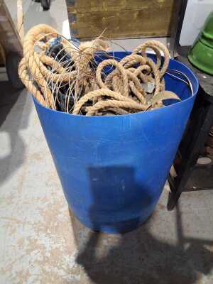 BUCKET'O'ROPE