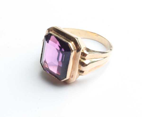 GOLD TOPAZ RING