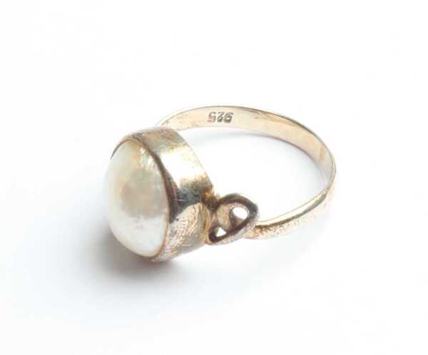 SILVER PEARL RING