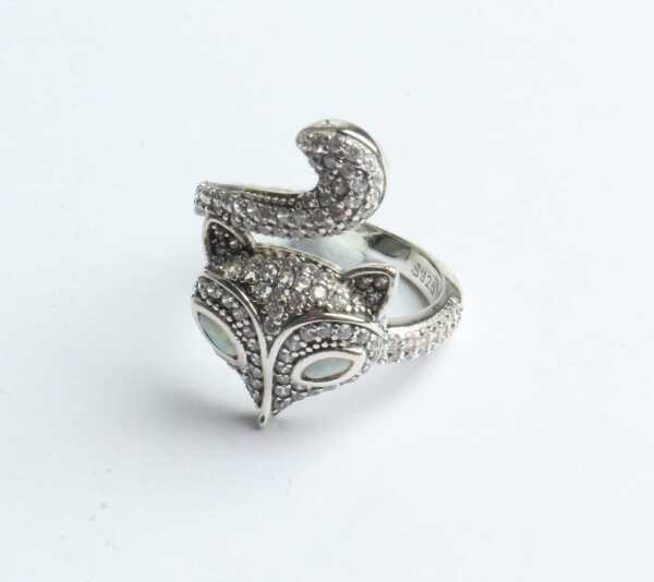 SILVER RING