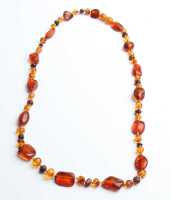 AMBER NECKLACE