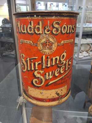 STIRLING SWEETS TIN