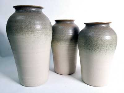 STUDIO POTTERY