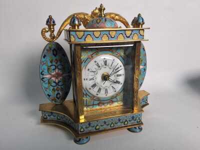 MANTLE CLOCK