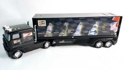 MODEL TRUCK
