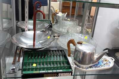 MID CENTURY SERVINGWARE