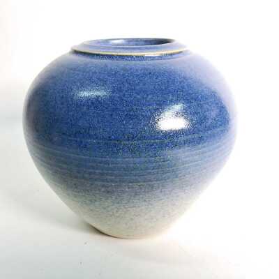 STUDIO POTTERY
