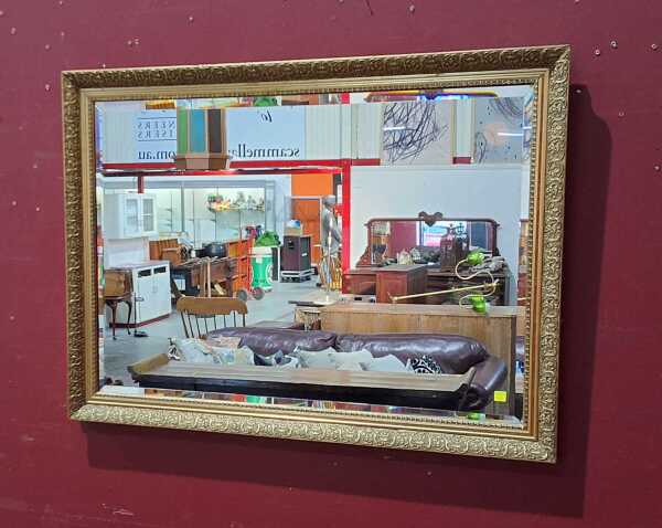 WALL MIRROR