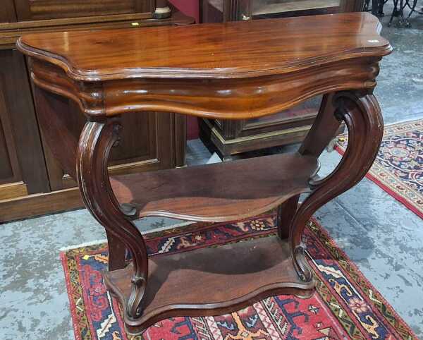 HALL CONSOLE