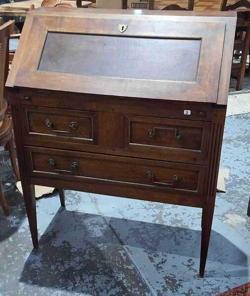 DESK