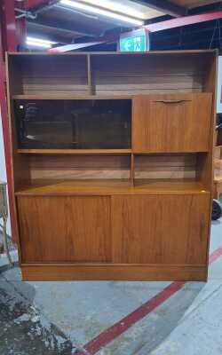 WALL UNIT
