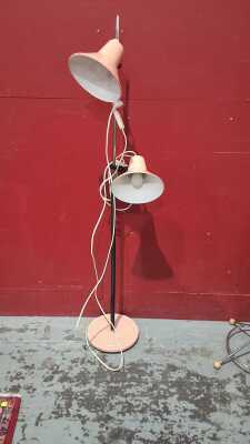STANDARD LAMP