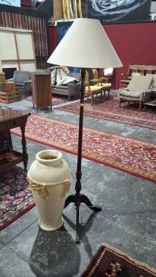 LAMP AND URN