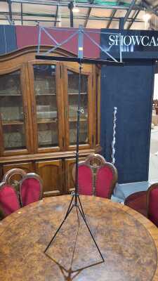 MUSIC STAND