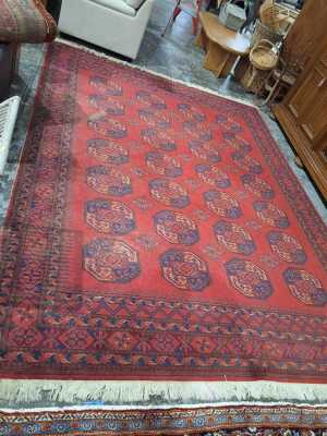 WOOLLEN RUG