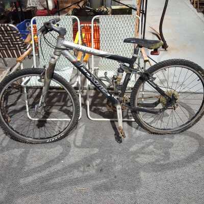 MOUNTAIN BIKE