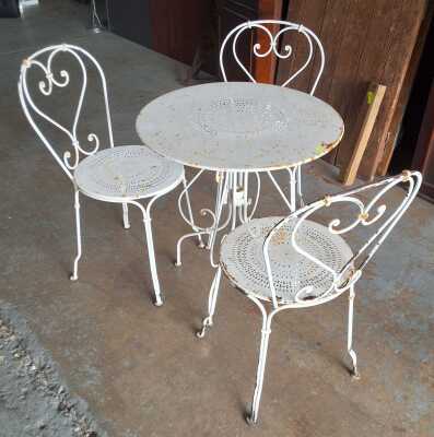 PATIO SET