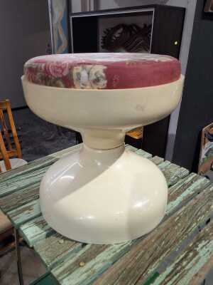 KARTELL STOOL