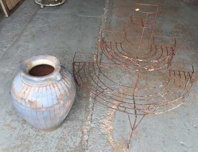 GARDEN DECOR