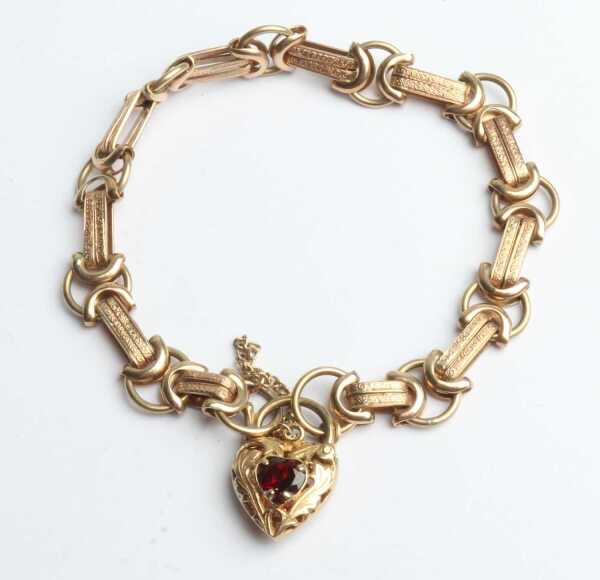 GOLD BRACELET